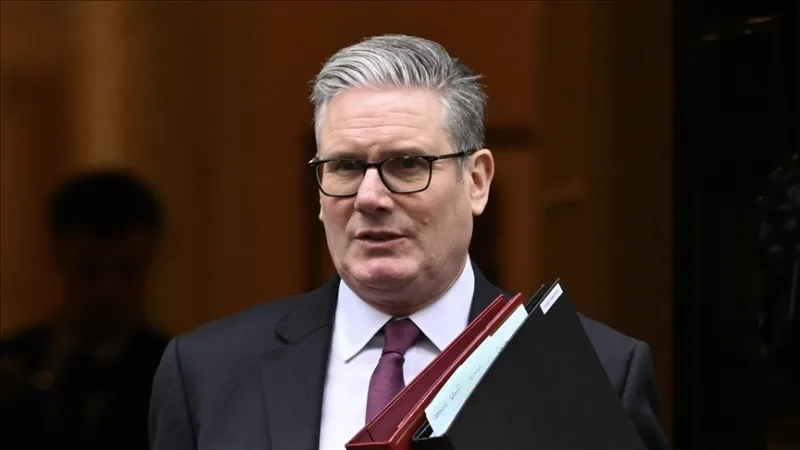 Britský premiér Starmer uvedl, že jeho země se nenechá vtáhnout do války mezi USA, Izraelem a Íránem